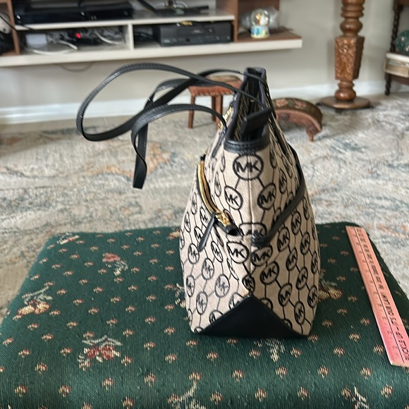 Michael Kors jet set MK signature shoulder bag ver clean cloth bag - Picture 7 of 10